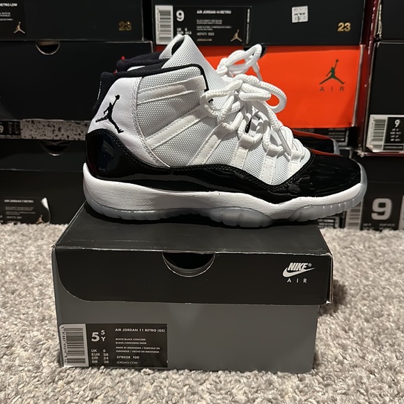 Jordan 11 Retro Concord GS/Youth - Picture 3 of 6